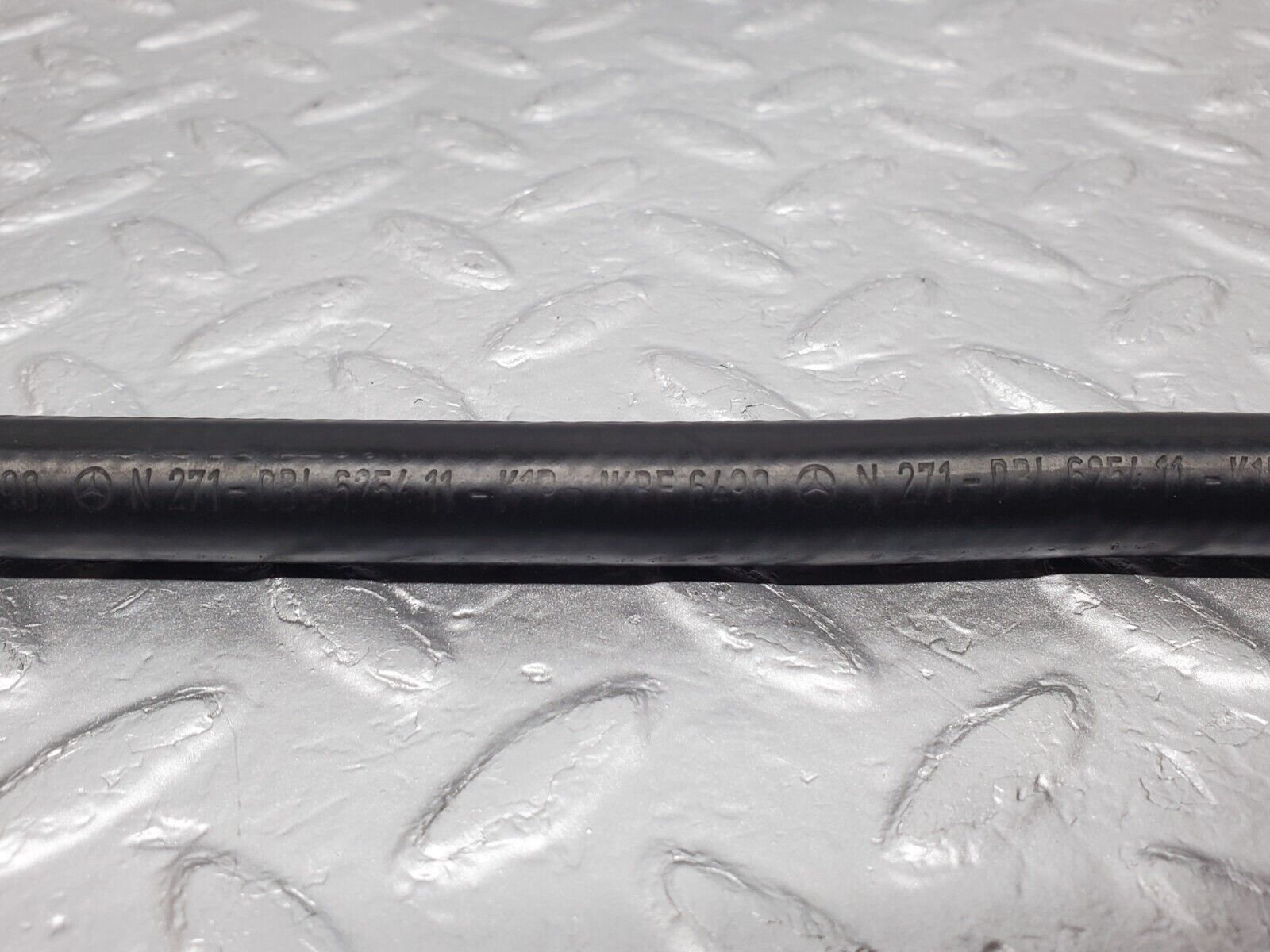 45849 Mercedes-Benz W126 420SE Coolant Expansion Tank Hose Pipe