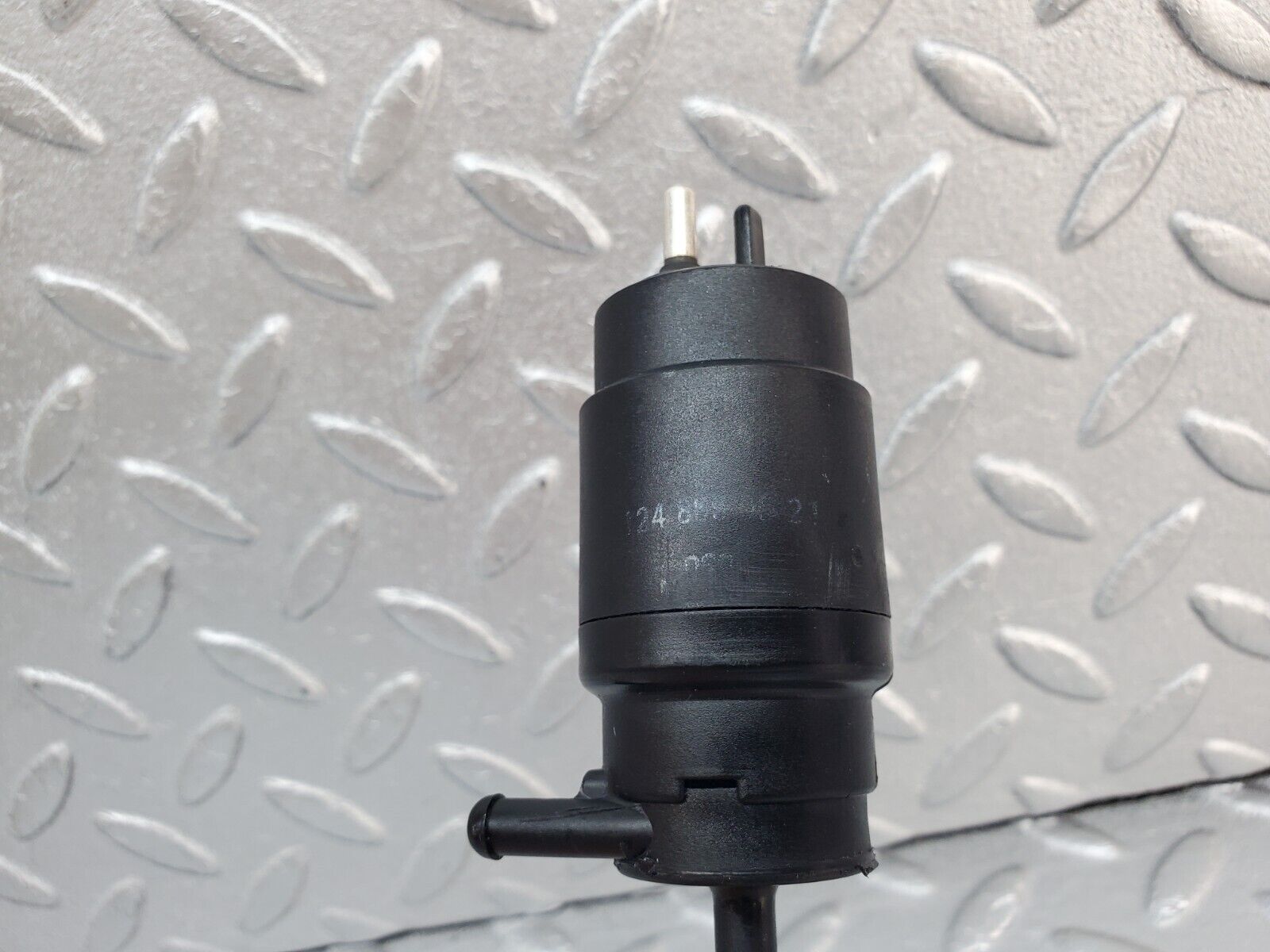 45226 Mercedes-Benz R129 300SL Coupe Windscreen Washer Pump 1248690521