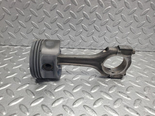 W124 Wagon piston with connecting rod used OEM