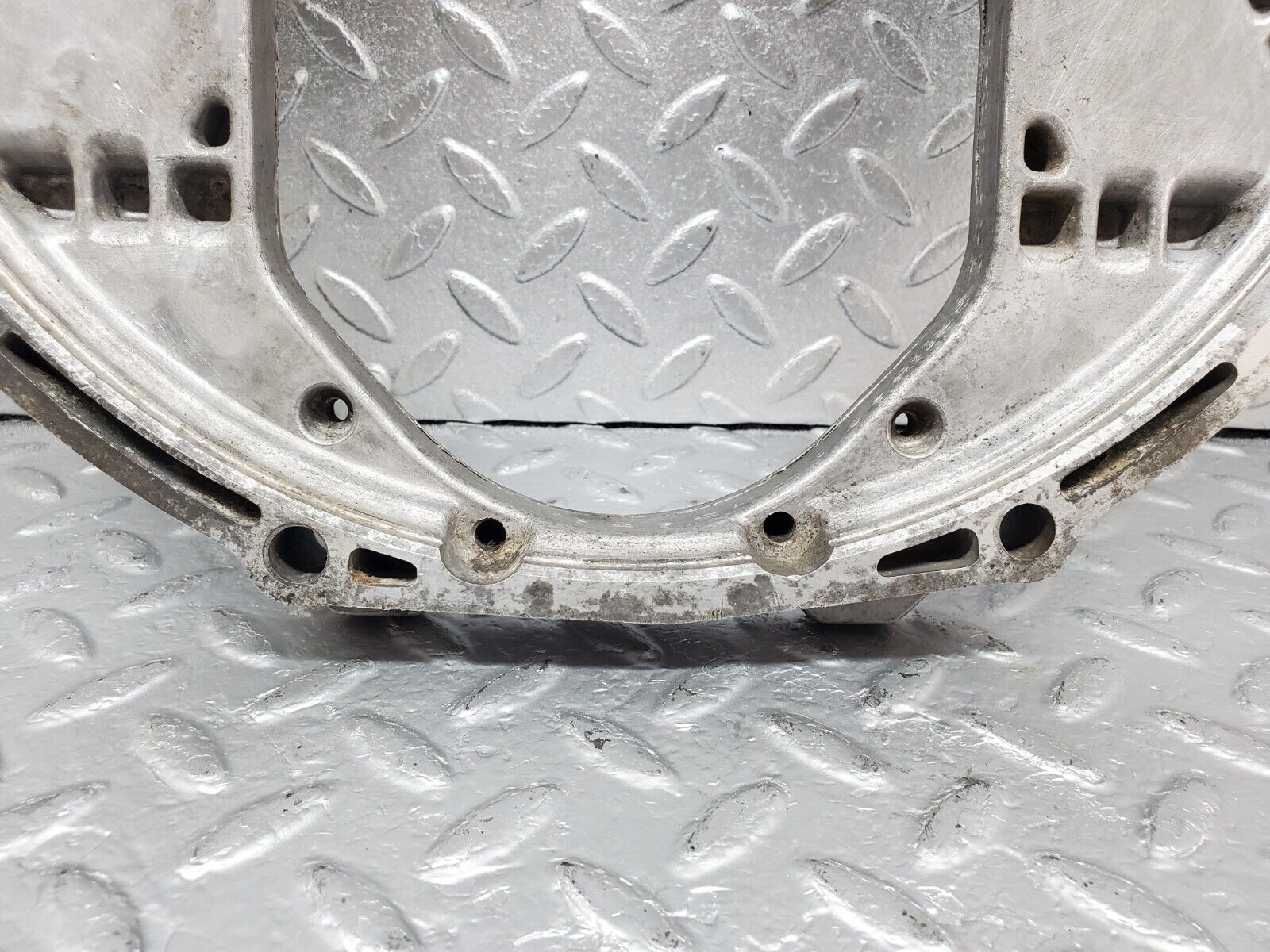 44518 Mercedes-Benz W123 280E Gearbox Flange 1100111545