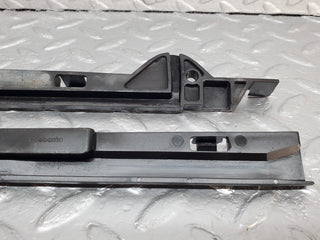 44676 Mercedes-Benz W124 220E Sunroof Frame Guide Rail 1247820131 1247820231