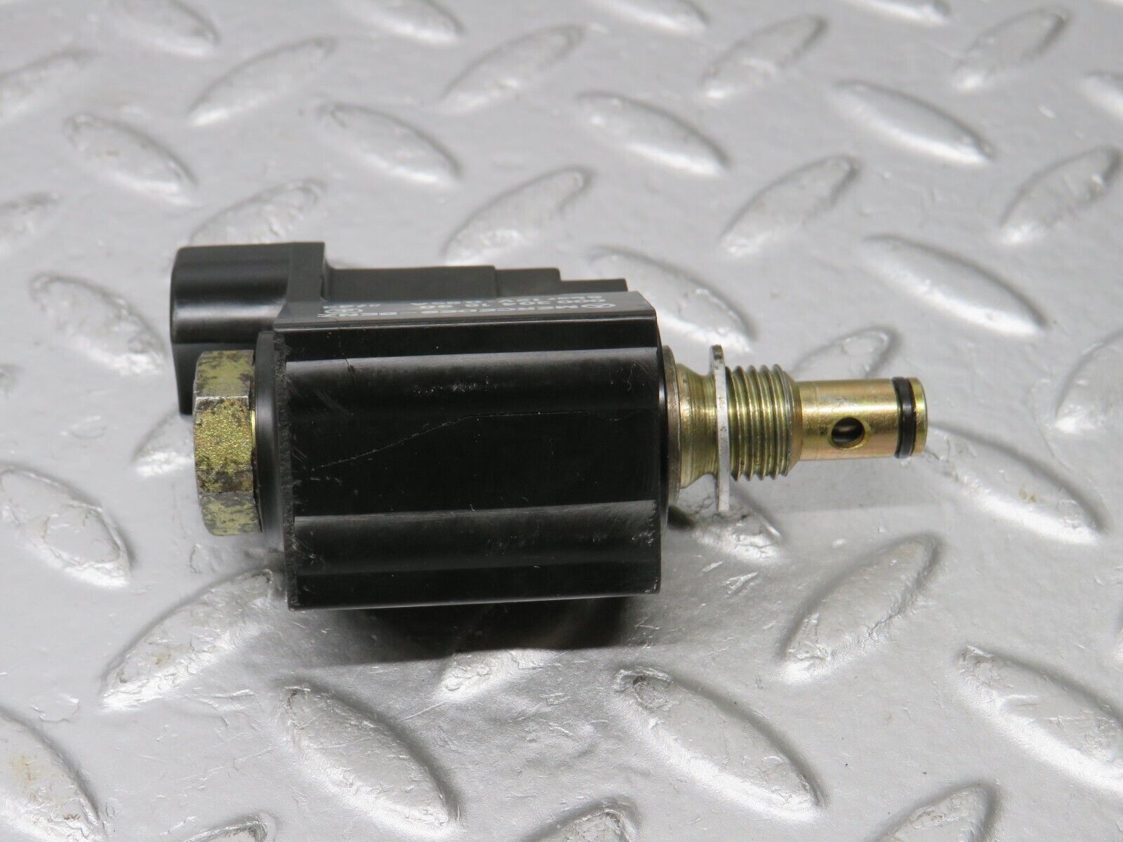 39321 Mercedes-Benz R107 500SL Automatic Gearbox Solenoid 0003041890