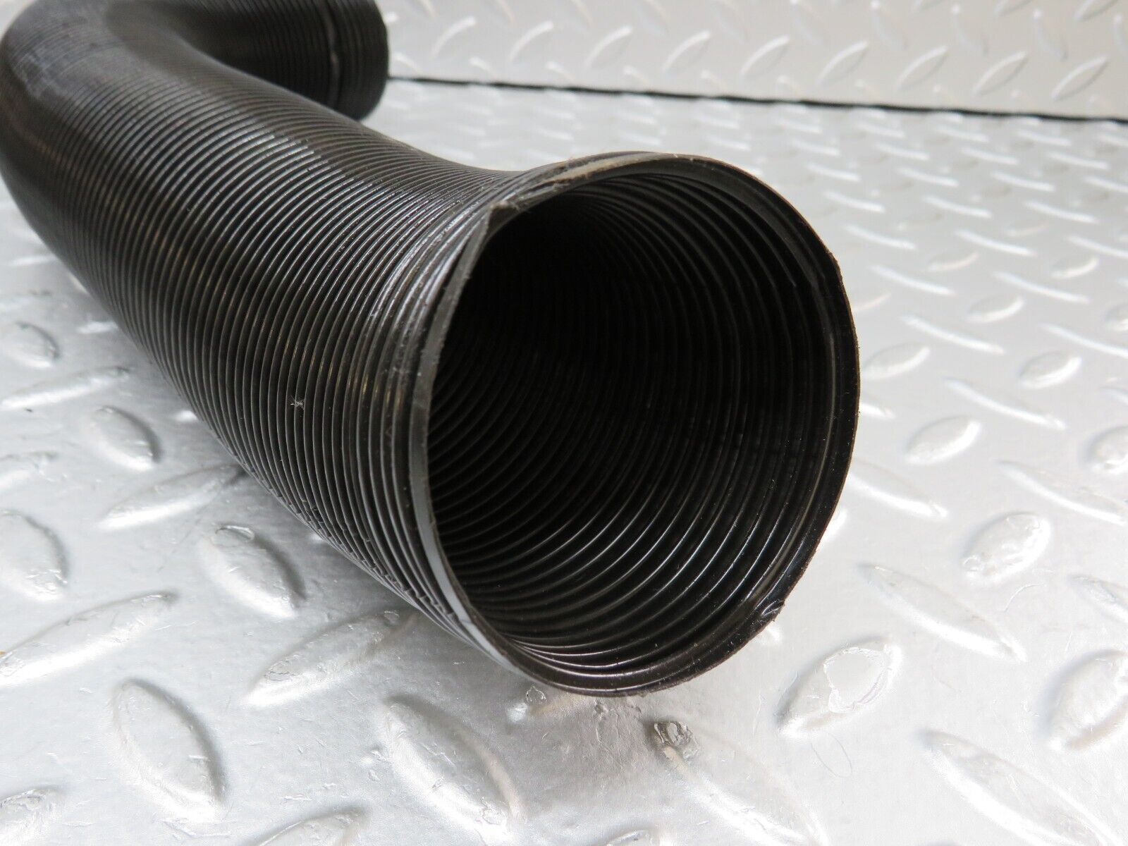 35496 Mercedes-Benz R107 280SL Dash Air Vent Pipe 2x