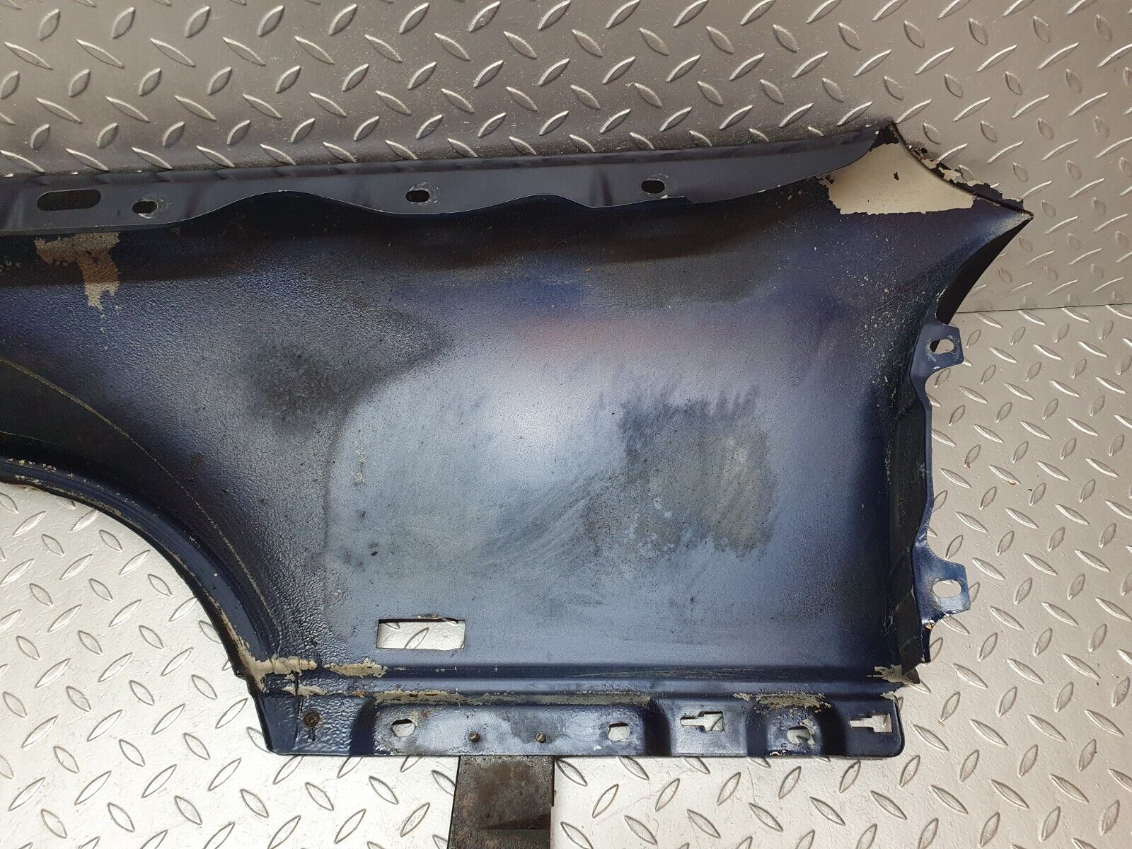 42284 Mercedes-Benz R129 320SL Coupe Front Right Wing Fender
