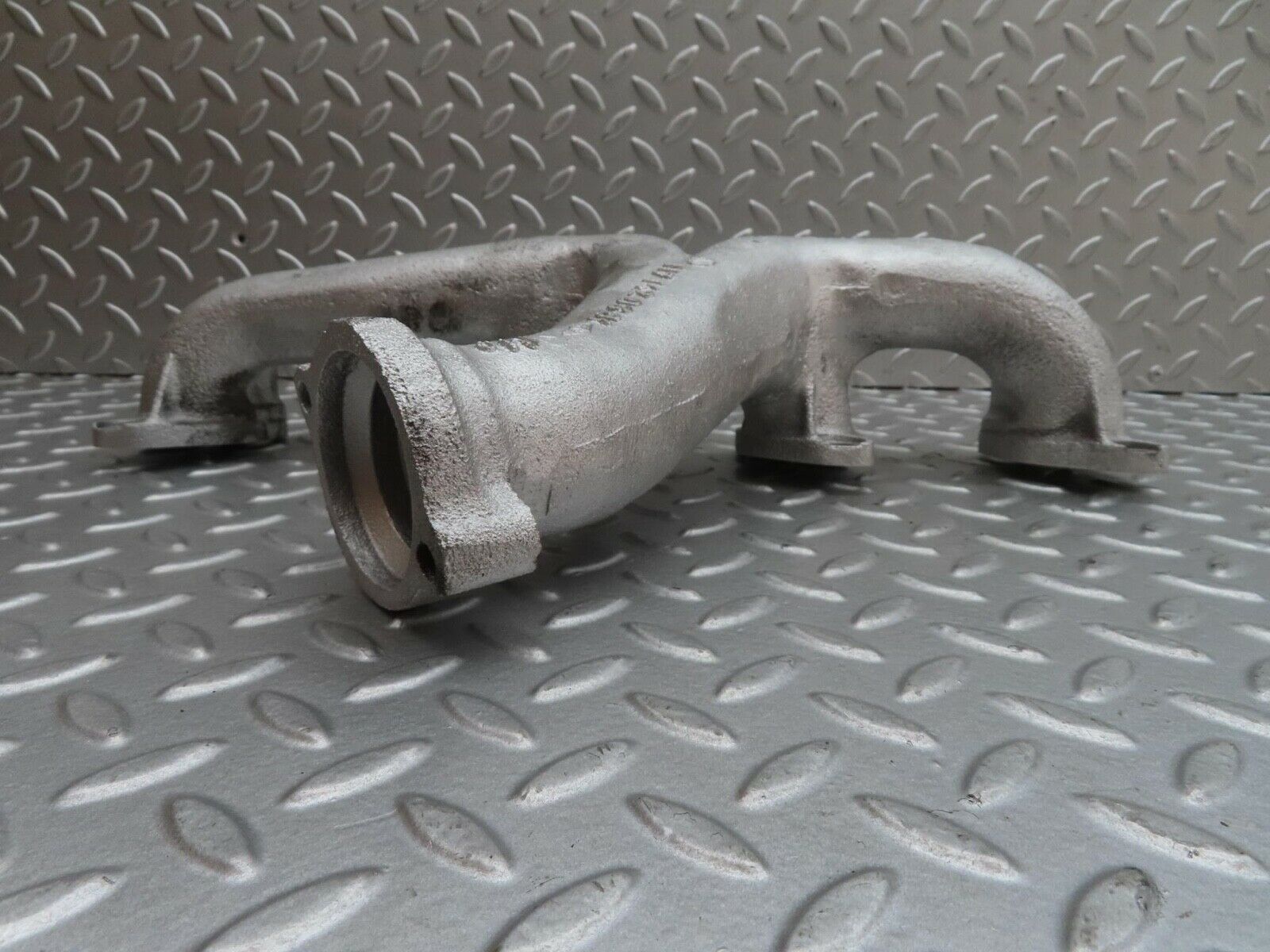 13803 Mercedes-Benz R107 450SL Exhaust Manifold Right 1171420301
