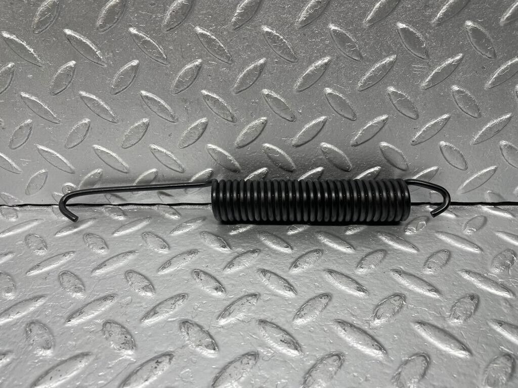 39012 Mercedes-Benz R107 500SL Bonnet Hinge Spring