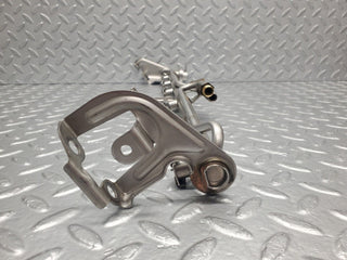 46173 Mercedes-Benz W124 280E Fuel Injector Rail With Pressure Regulator 0000781589