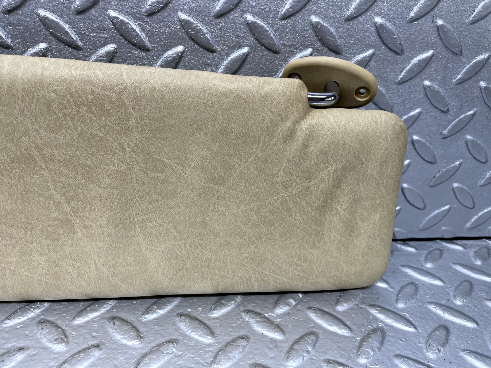 44257 Mercedes-Benz W123 280E Sun Visor Right Side Beige