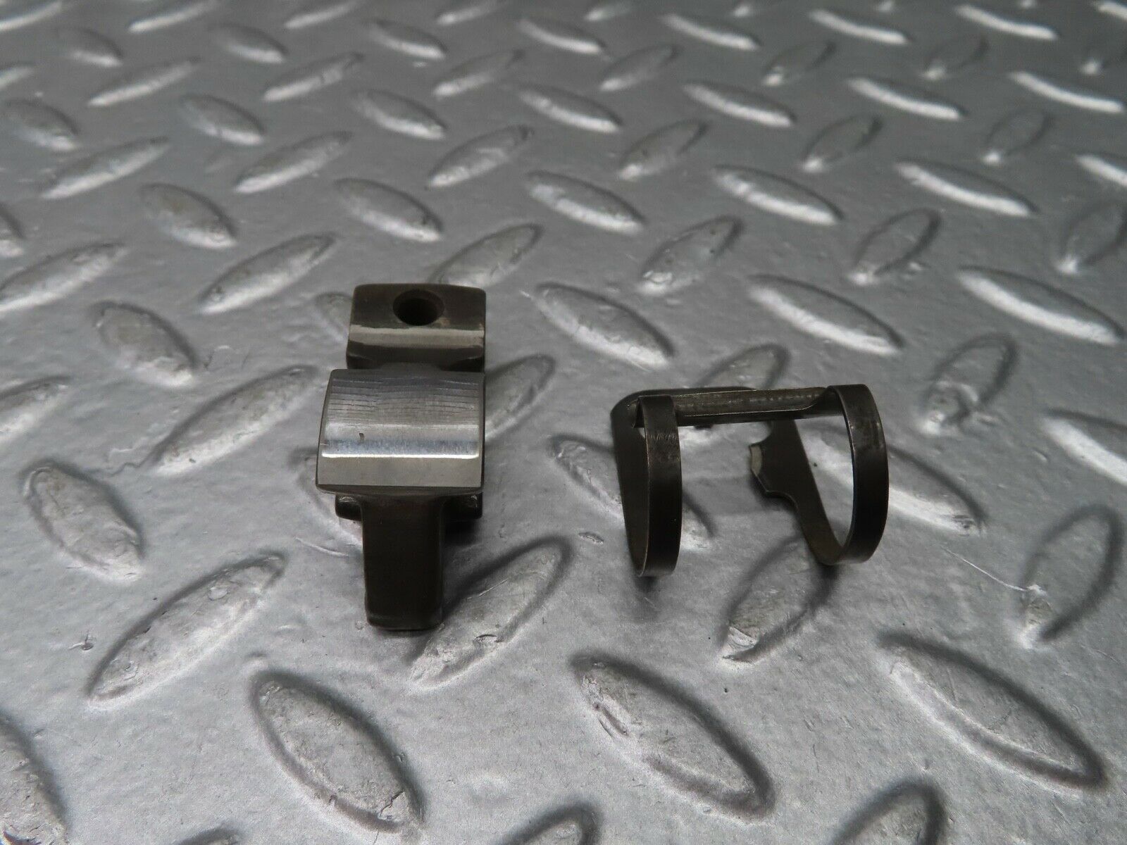 20721 Mercedes-Benz R107 450SL Valve Rocker Arm With Retaining Spring