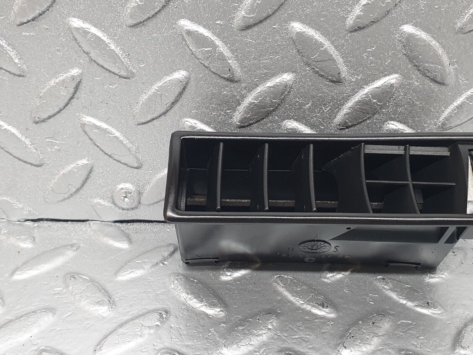 43587 Mercedes-Benz C126 380SEC Coupe Dashboard Air Vent Left Side 1268310742