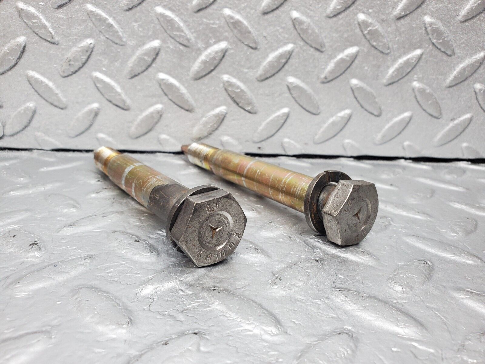 45920 Mercedes-Benz W126 420SE Rear Suspension Axle Mounting Bracket 2x