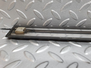 41683 Mercedes-Benz W124 200E Front Right Door Centre Moulding Trim