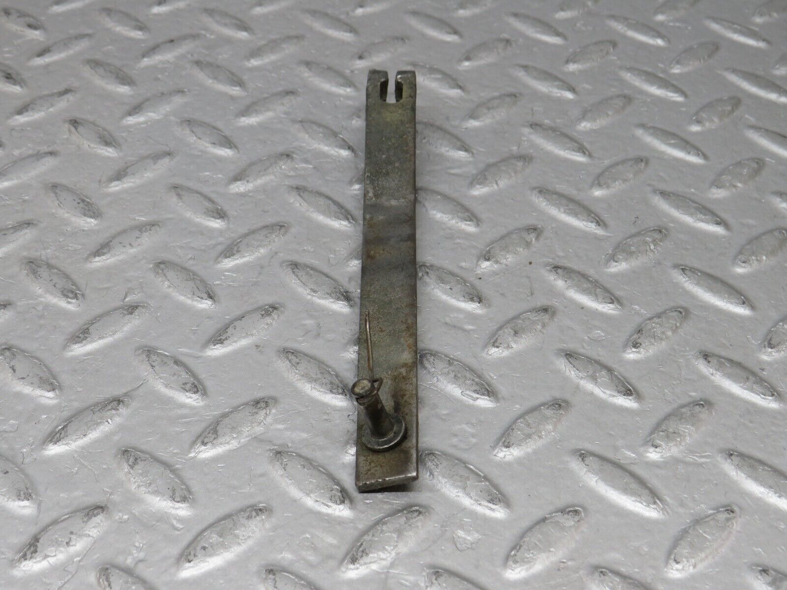 36418 Mercedes-Benz R107 450 Automatic Gearbox Linkage Bracket 722.002