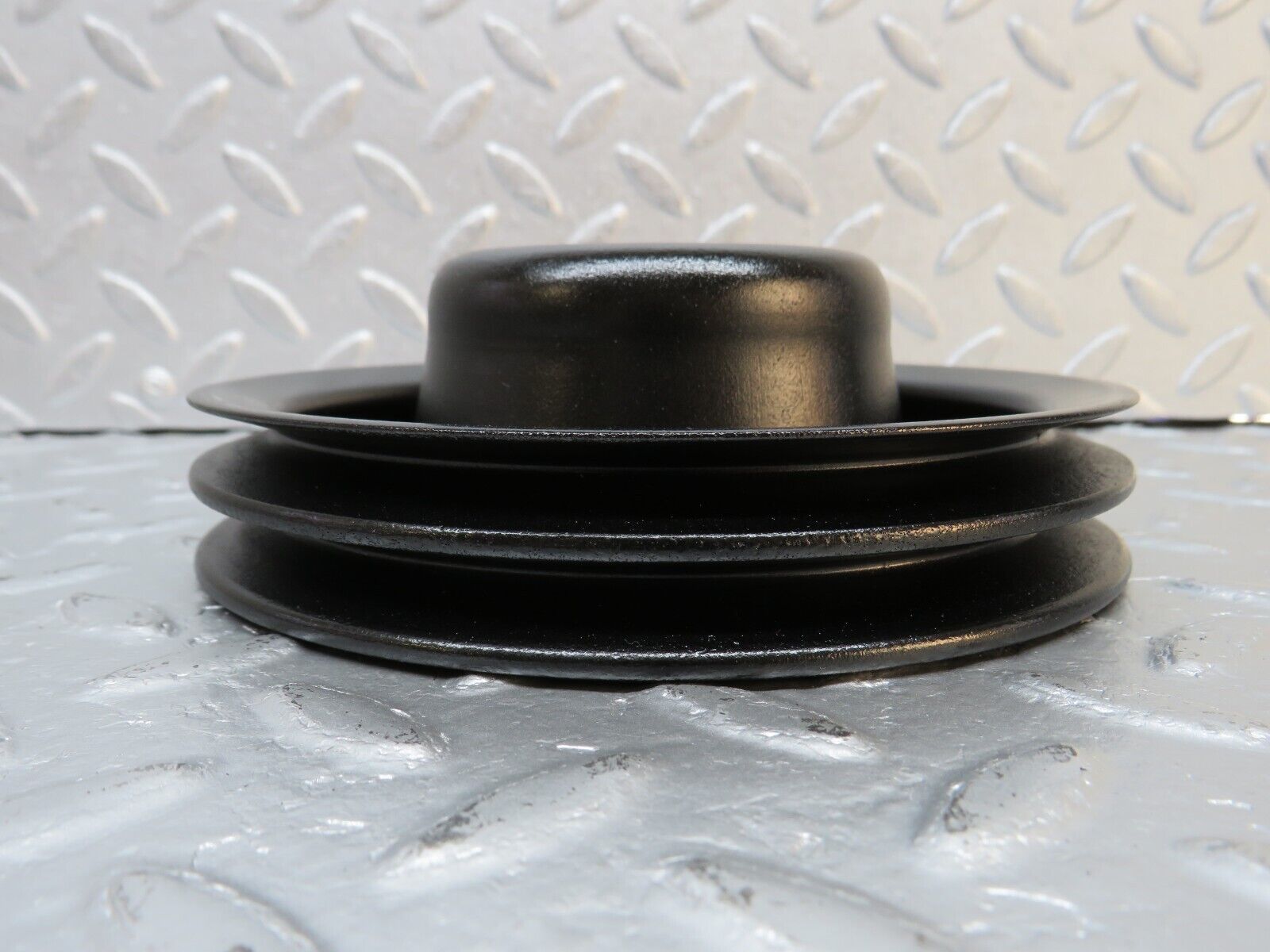39926 Mercedes-Benz R107 350SL Water Pump Pulley