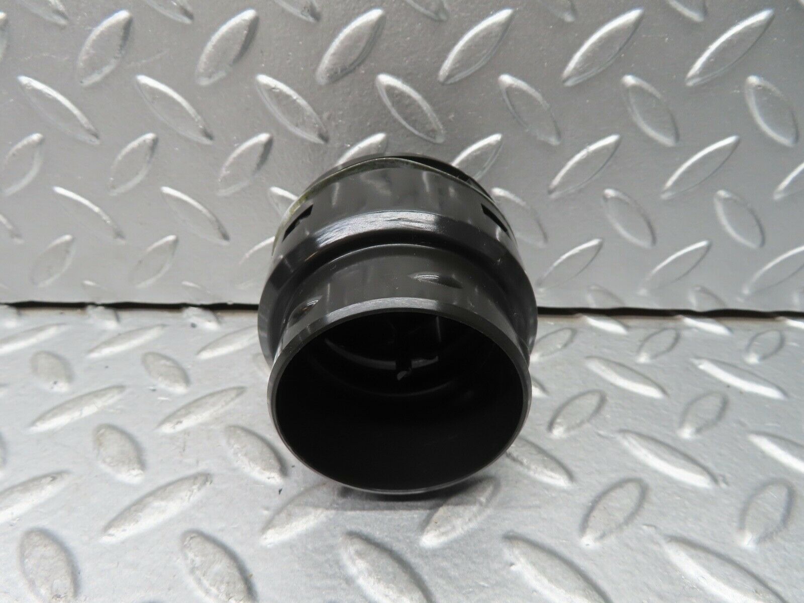 20589 Mercedes-Benz R107 450SL Dashboard  Air Vent