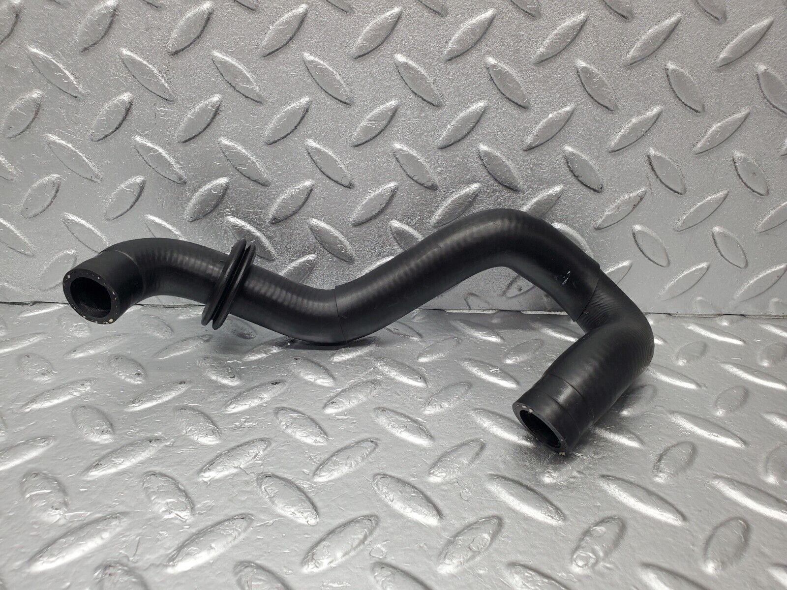 47001 Mercedes-Benz R129 320SL Coupe Coolant Hose Pipe 1269971581