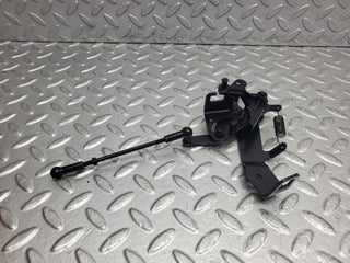 W124 Wagon throttle linkage used OEM