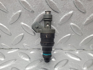 W124 fuel injector used OEM