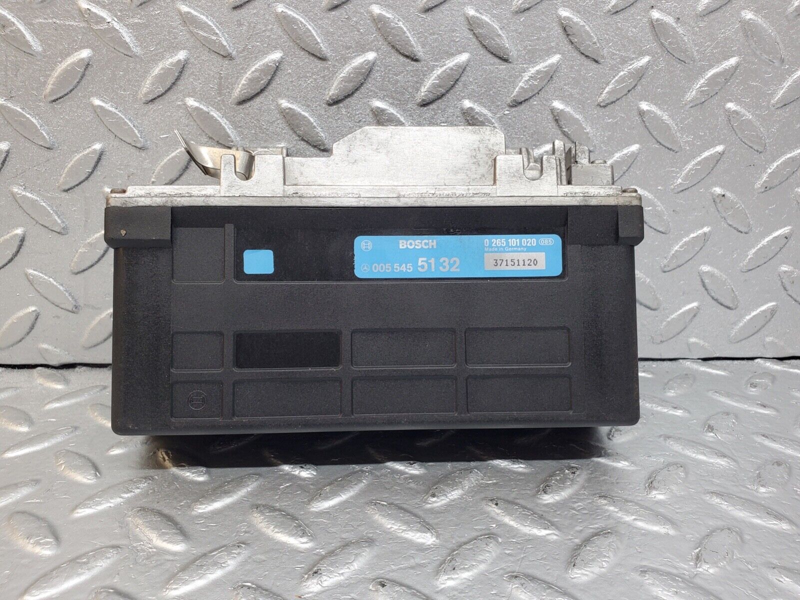 44627 Mercedes-Benz W124 220E ABS Control Unit Bosch 0055455132 0265101020