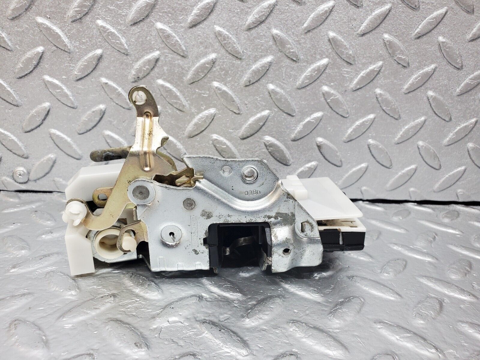 44993 Mercedes-Benz R129 300SL Coupe Left Door Lock Mechanism