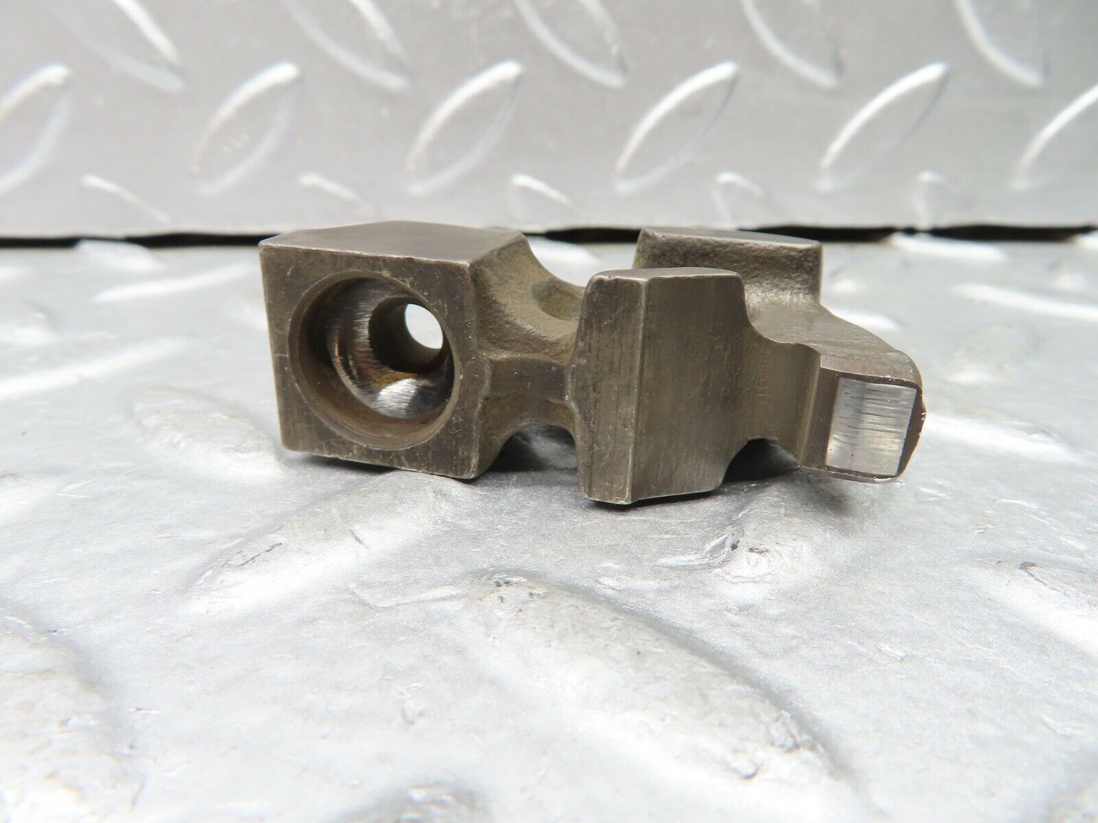 20716 Mercedes-Benz R107 450SL Valve Rocker Arm With Retaining Spring