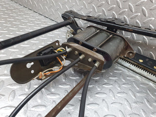 43824 Mercedes-Benz C126 380SEC Coupe Front Right Electric Seat Base