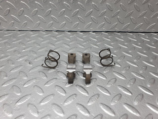 W108 valve rocker arm with retaining spring used OEM