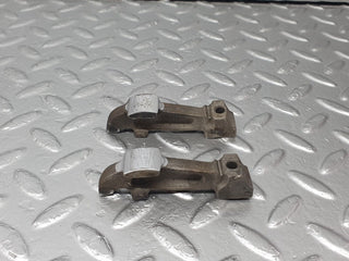 W108 valve rocker arm with retaining spring used OEM