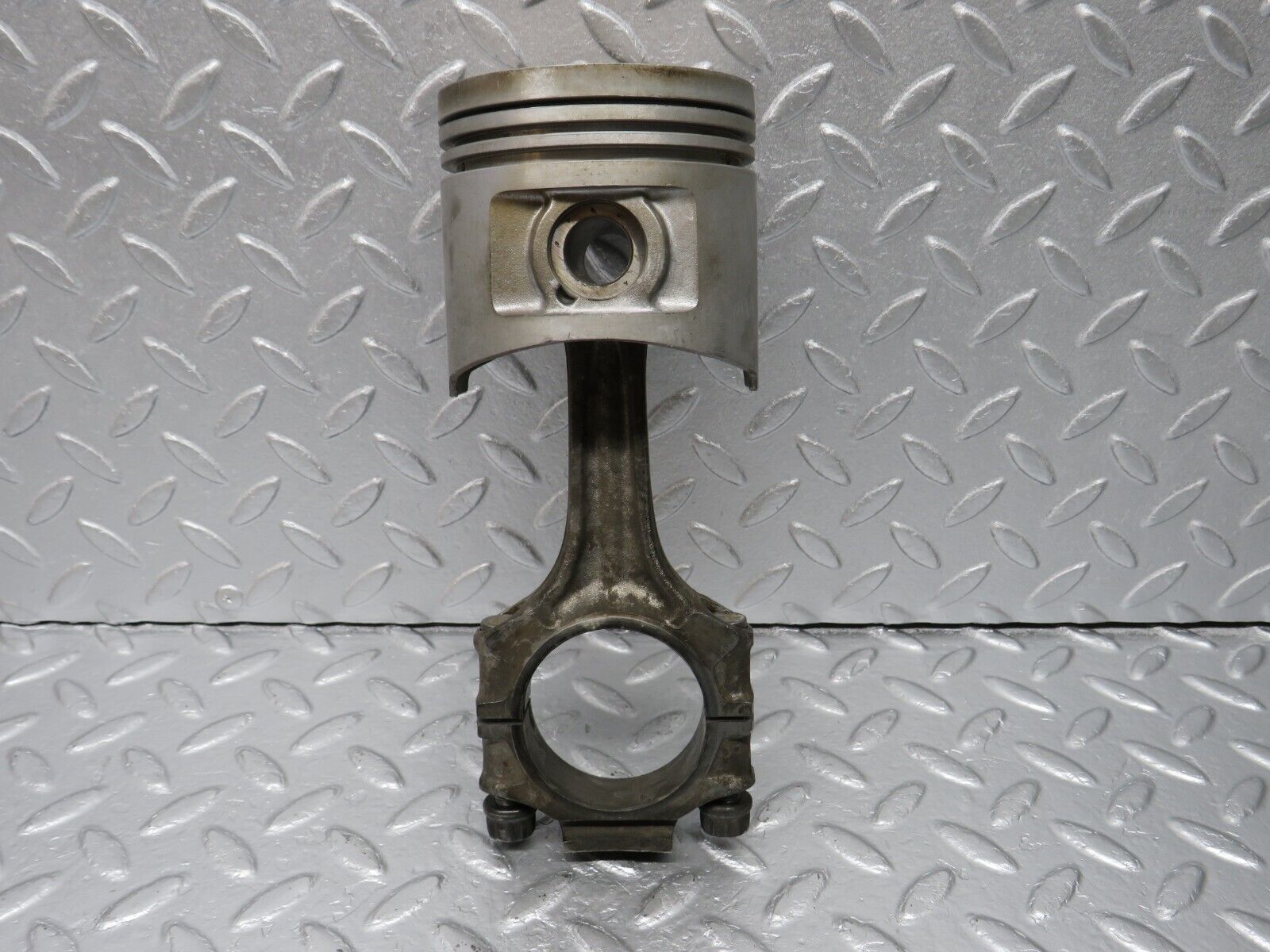 40026 Mercedes-Benz R107 350SL Piston With Connecting Rod 92.00mm