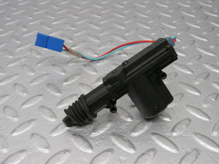 39133 Mercedes-Benz R107 500SL Trunk Lock Actuator