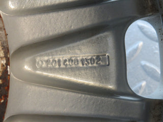 39529 Mercedes-Benz R107 Alloy Wheel 7Jx15H2 ET44 2014001302