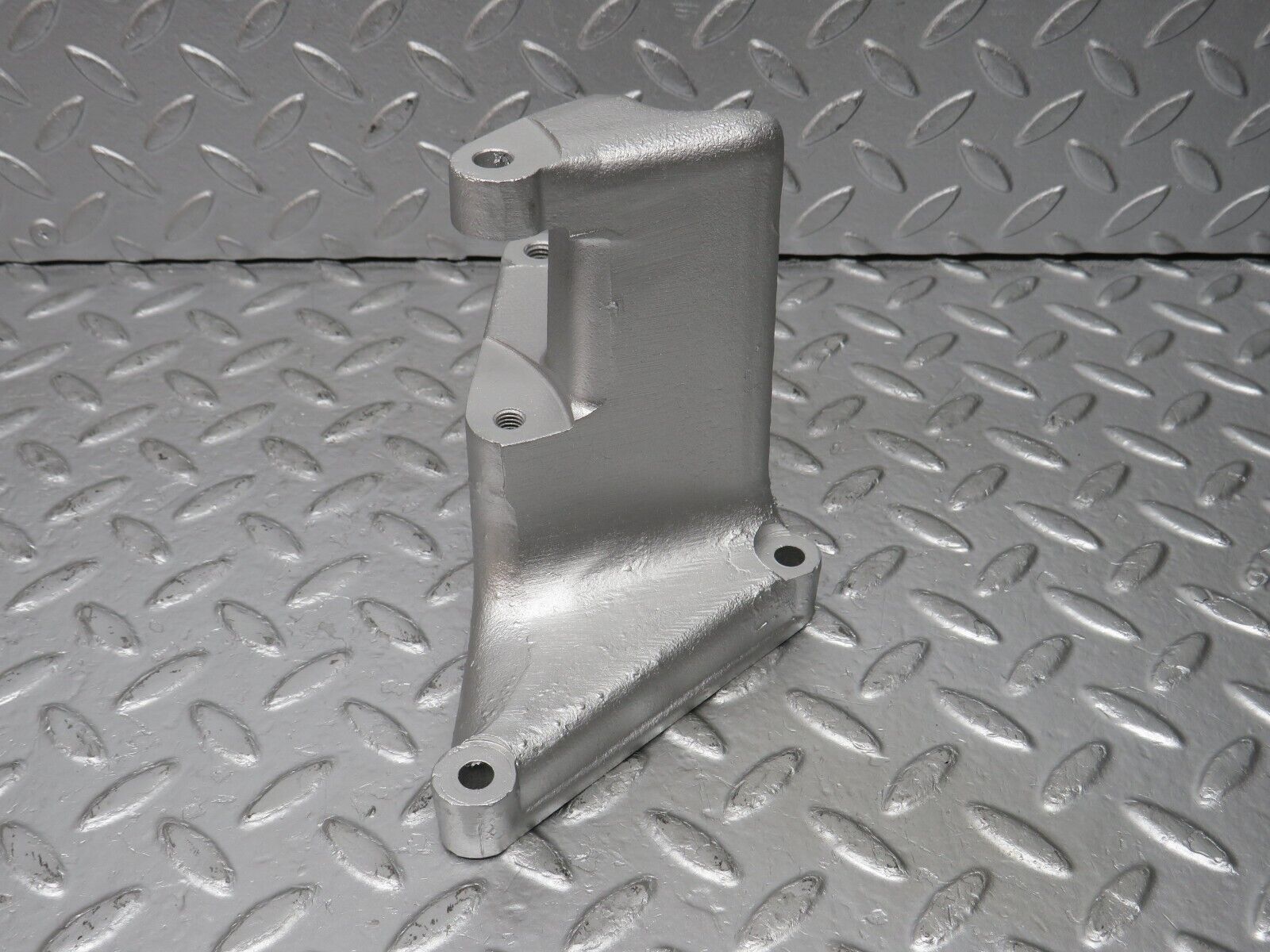 33077 Mercedes-Benz C107 R107 350 V8 Alternator Generator Bracket 1161550735