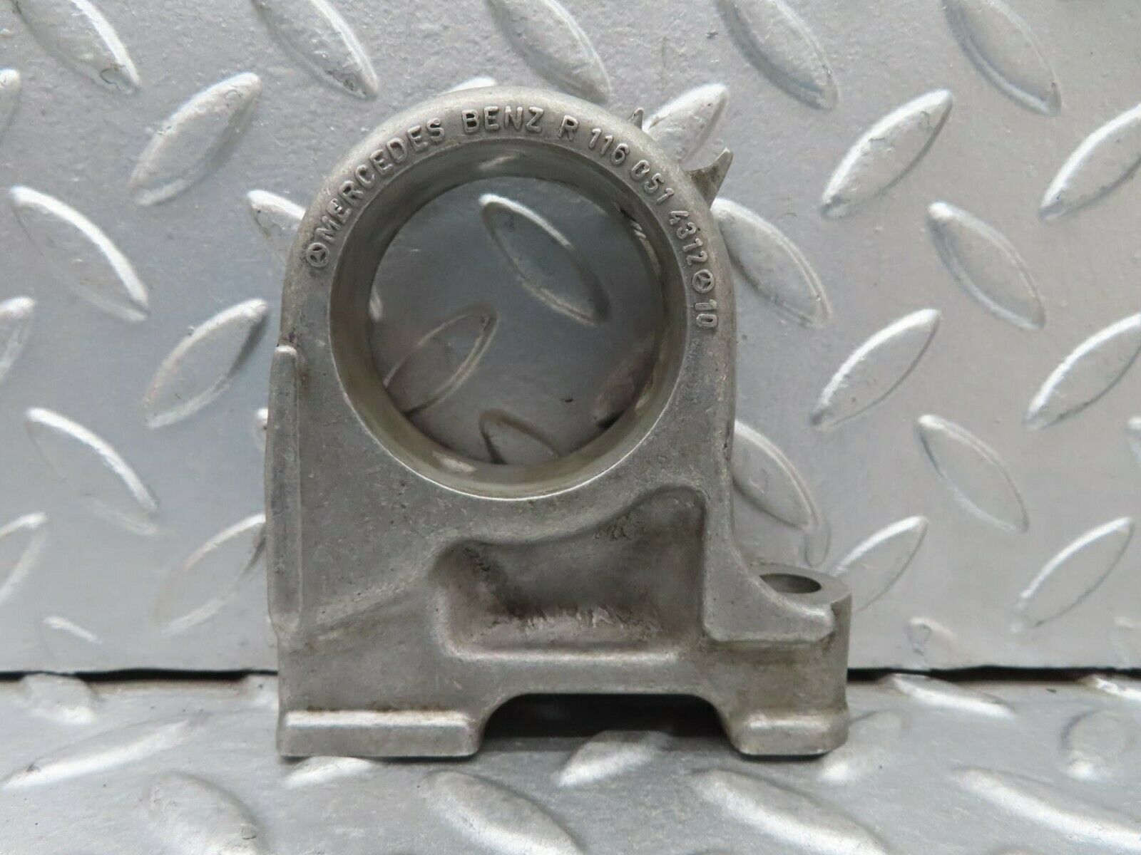 15648 Mercedes-Benz R107 450SL Camshaft Tower Bearing 1160514312