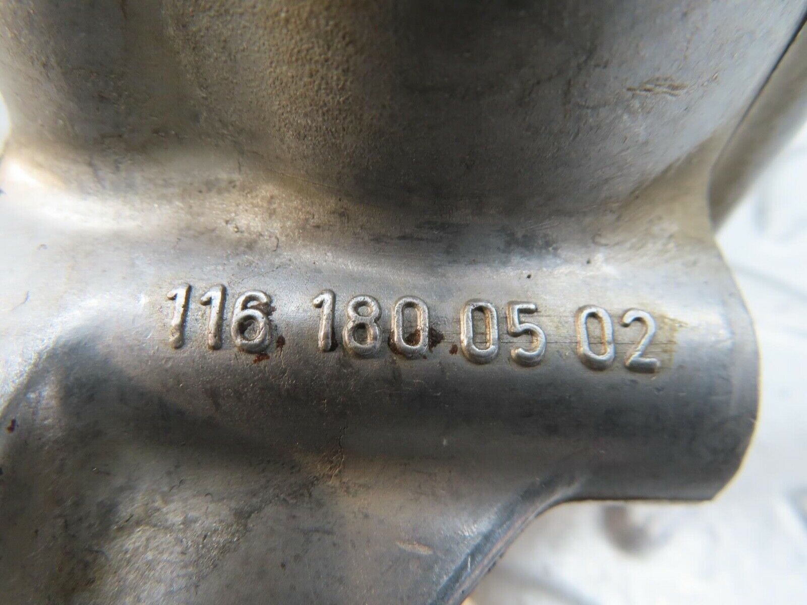 13722 Mercedes-Benz R107 450SL Oil Pump 1161800502