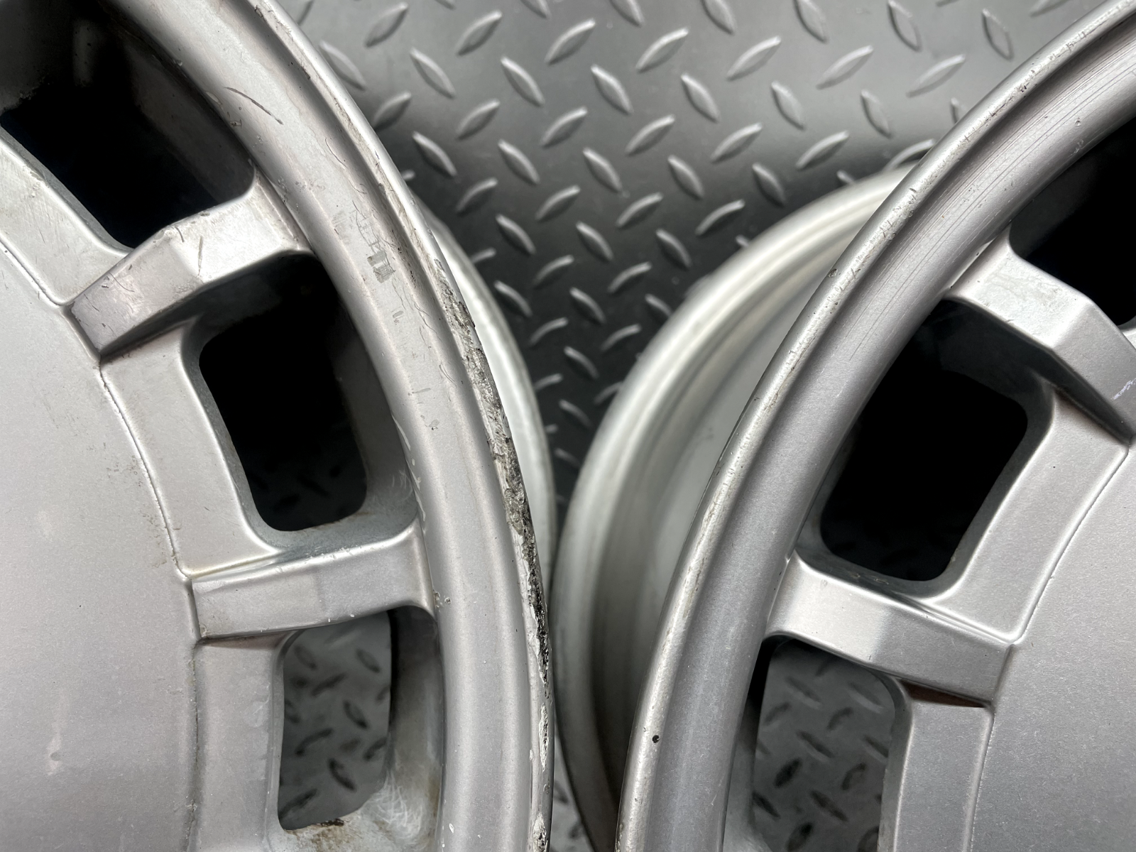 44245 Mercedes-Benz Alloy Wheel Set 8Jx16H2 ET34 1294000102