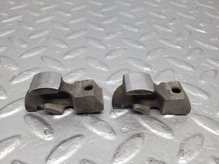 W123 valve rocker arm with retaining spring used OEM