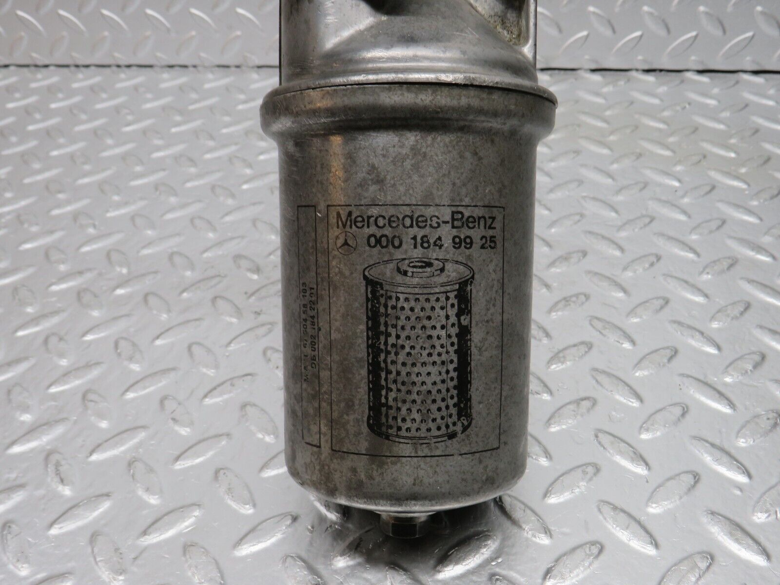 32964 Mercedes-Benz C107 R107 450 V8 Oil Filter Housing 1161840309