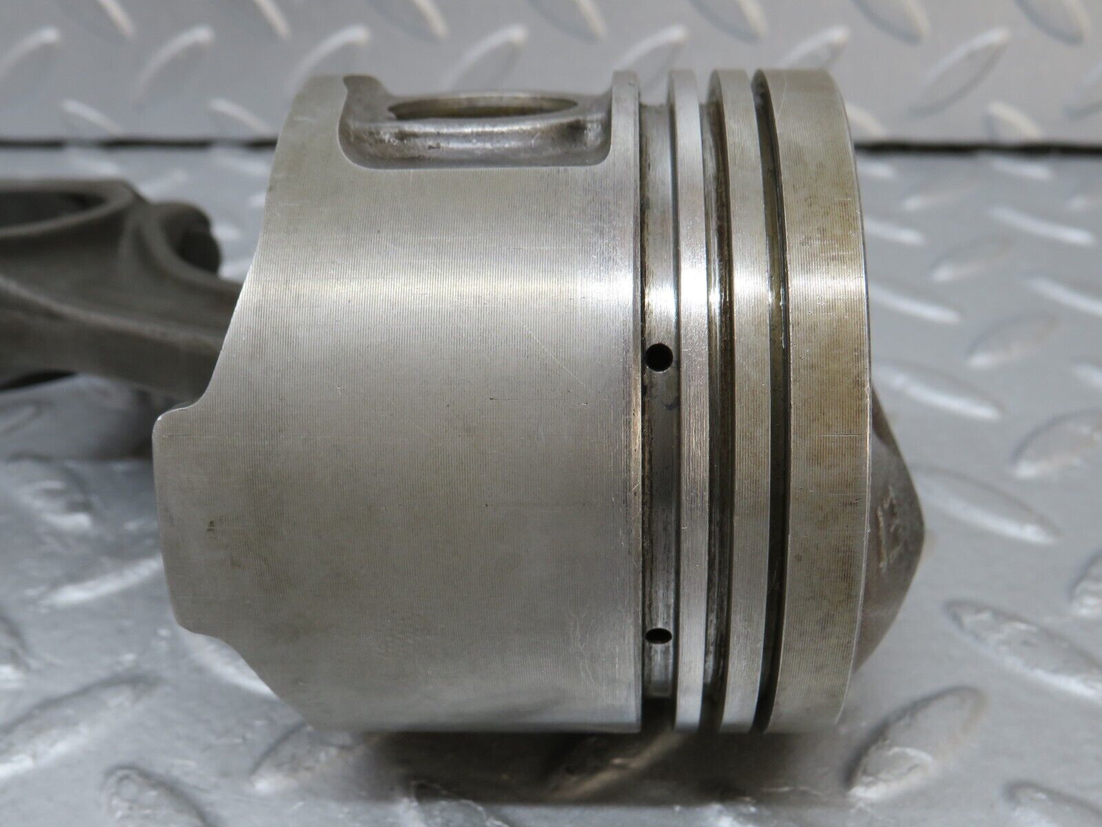 35586 Mercedes-Benz R107 280SL Piston With Connecting Rod 85.986 11005