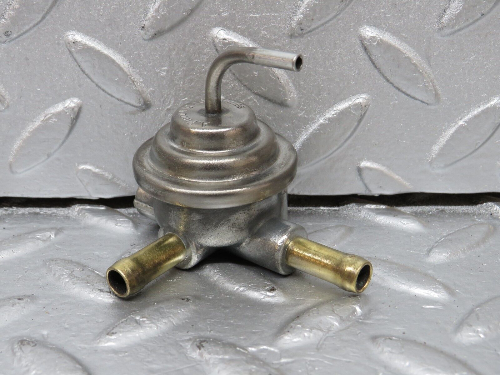 39962 Mercedes-Benz R107 350SL Fuel Valve Pierburg PE20302