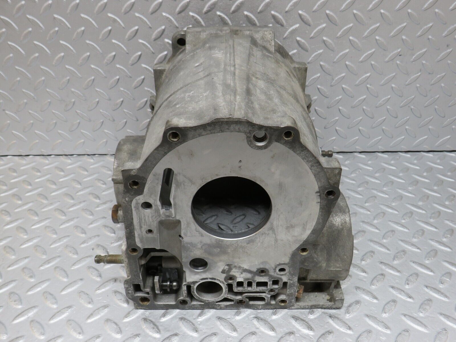 36406 Mercedes-Benz R107 450 Automatic Gearbox Housing 722.002 1152714201 1162700301