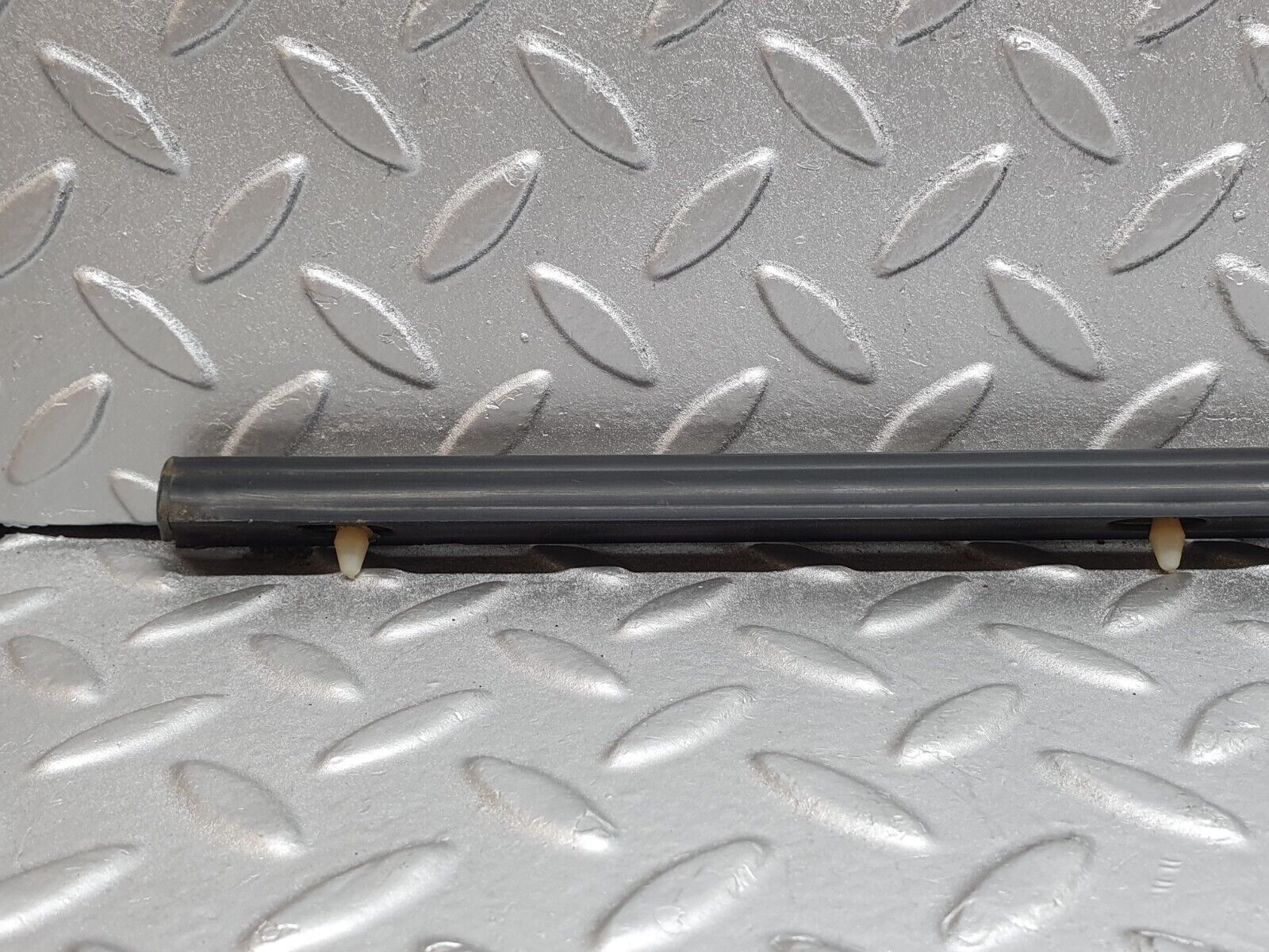 43457 Mercedes-Benz W108 280SE Rear Right Door Centre Moulding Trim