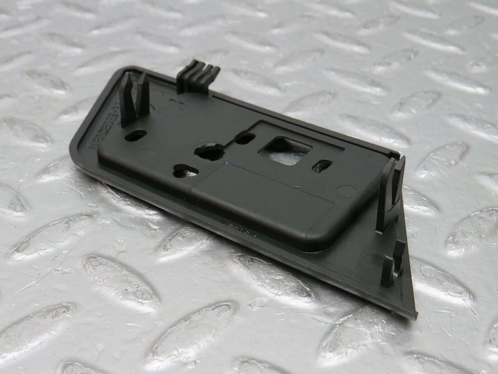 37766 Mercedes-Benz A124 320E Cabriolet Front Left Seat Electric Adjustment Trim A3042LI