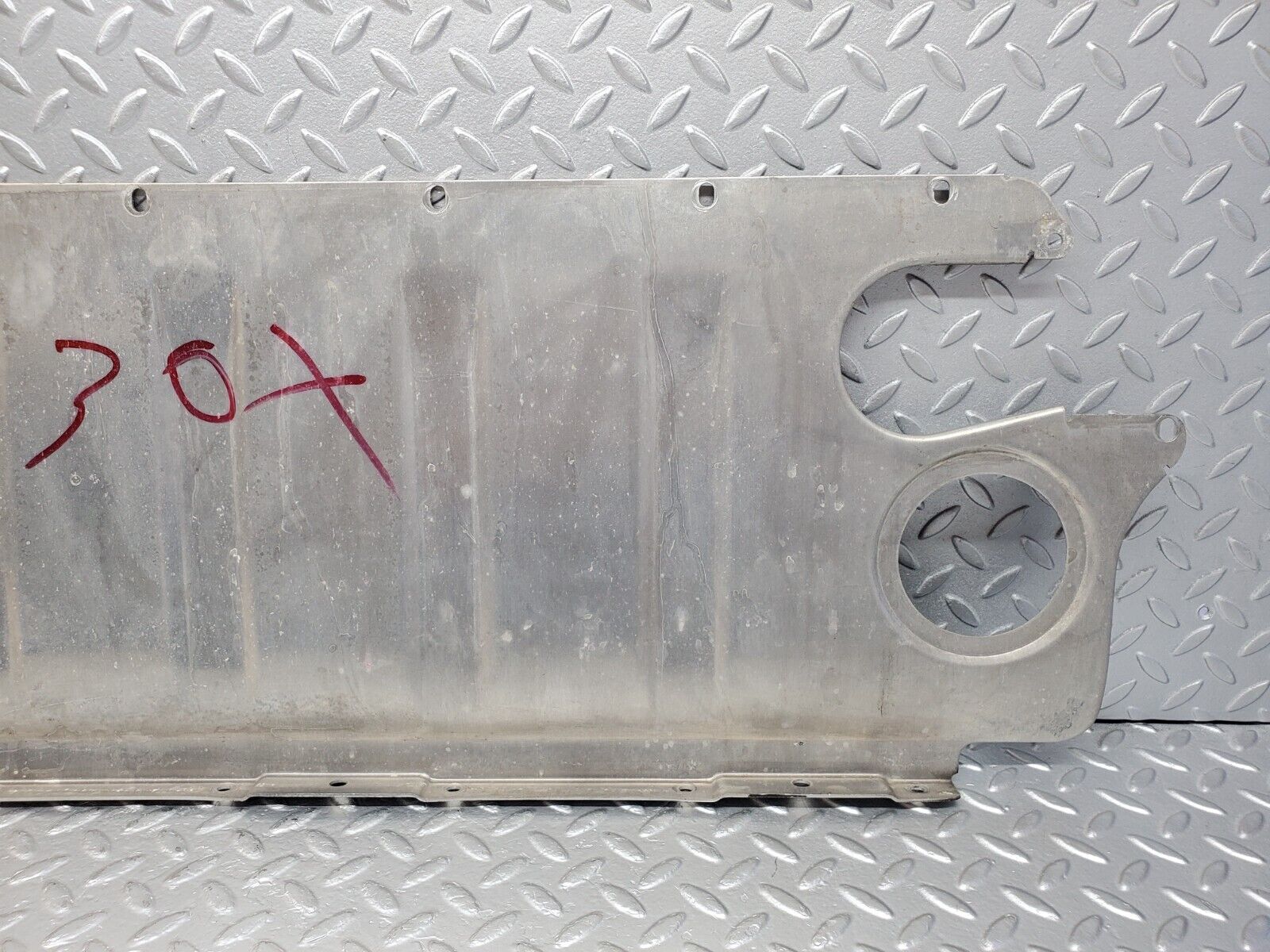 45172 Mercedes-Benz R129 300SL Coupe Fuel Tank Rear Cover