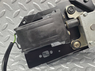 46469 Mercedes-Benz C123 280CE Coupe Sunroof Motor With Bracket 0008202807