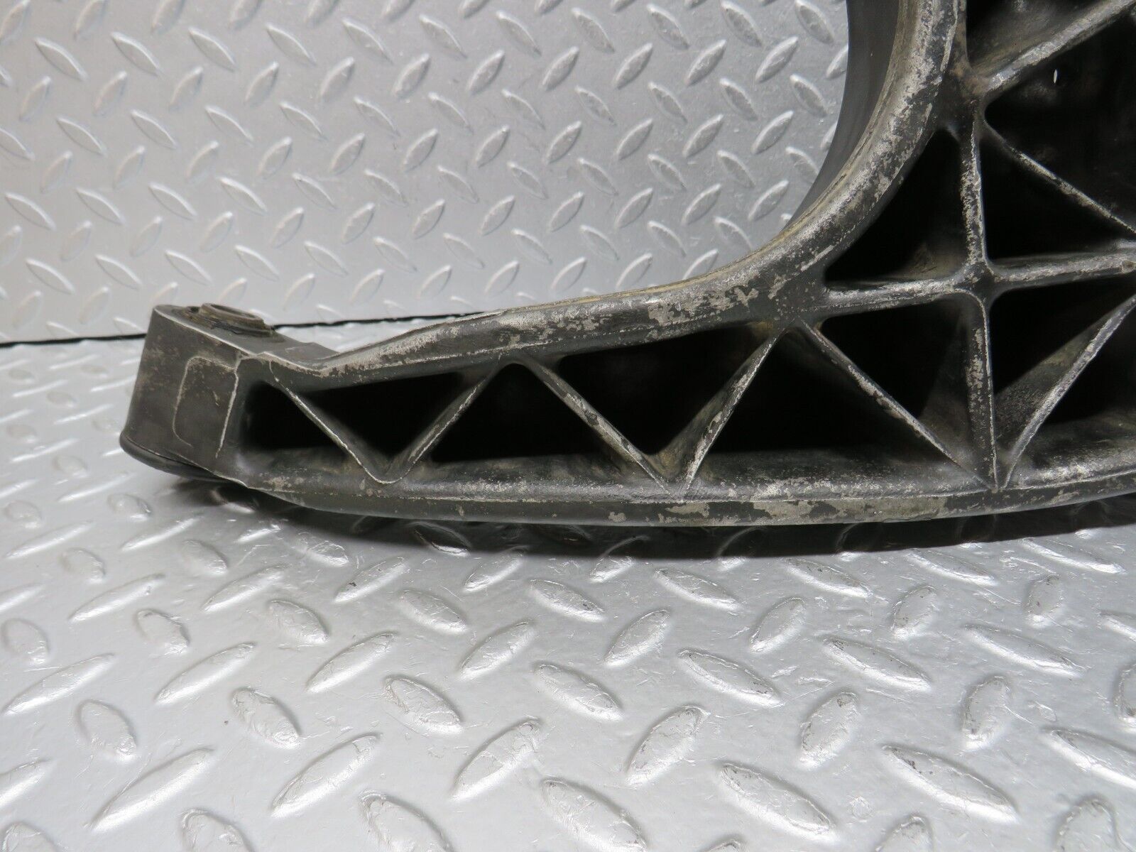 39313 Mercedes-Benz R107 500SL Trailing Arm Control Arm Rear Left 1263520404