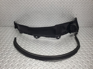W201 Baby Benz inner fender wing splash guard front right used OEM