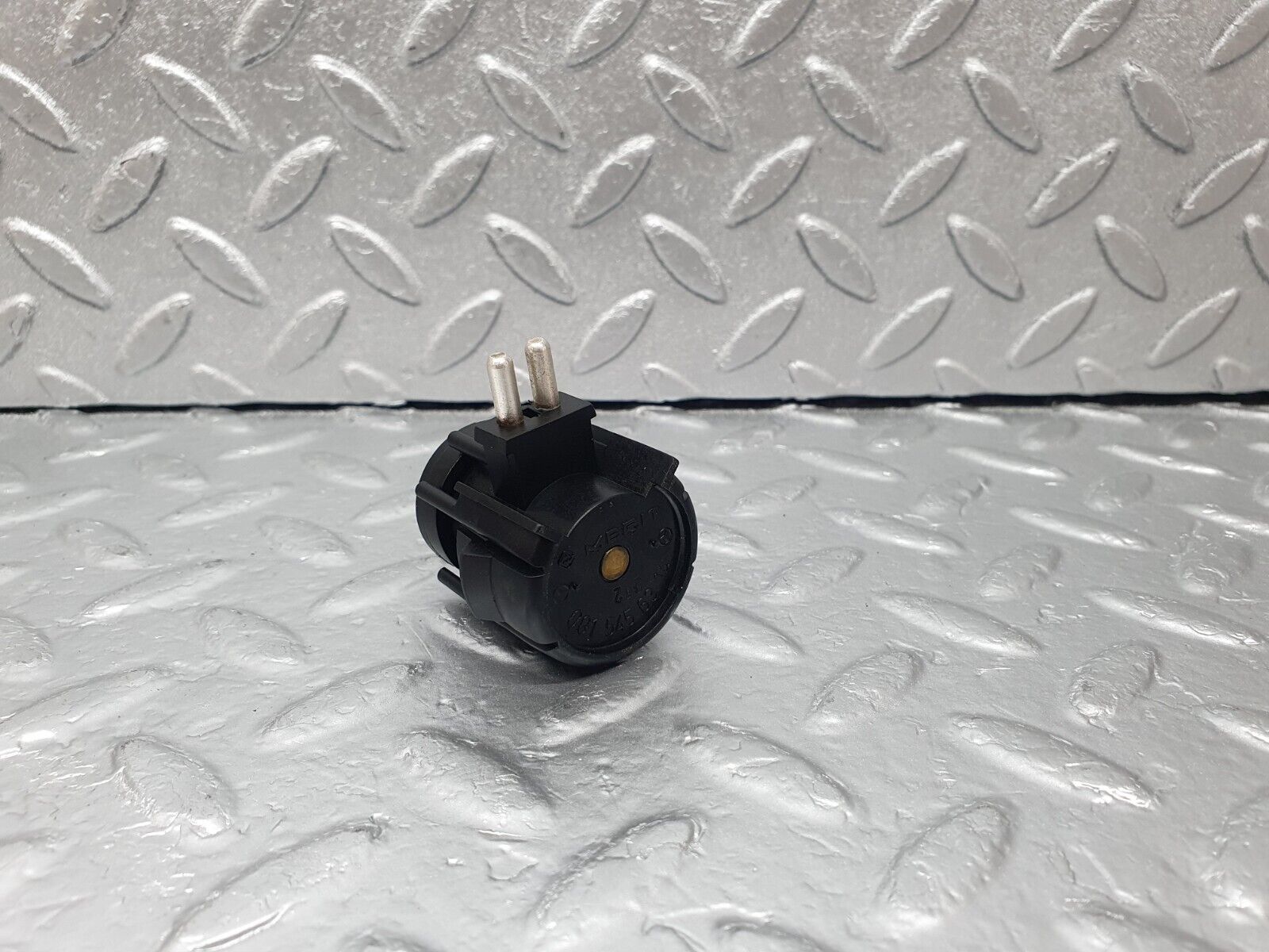 43545 Mercedes-Benz C126 380SEC Coupe Kick Down Switch 0015456314