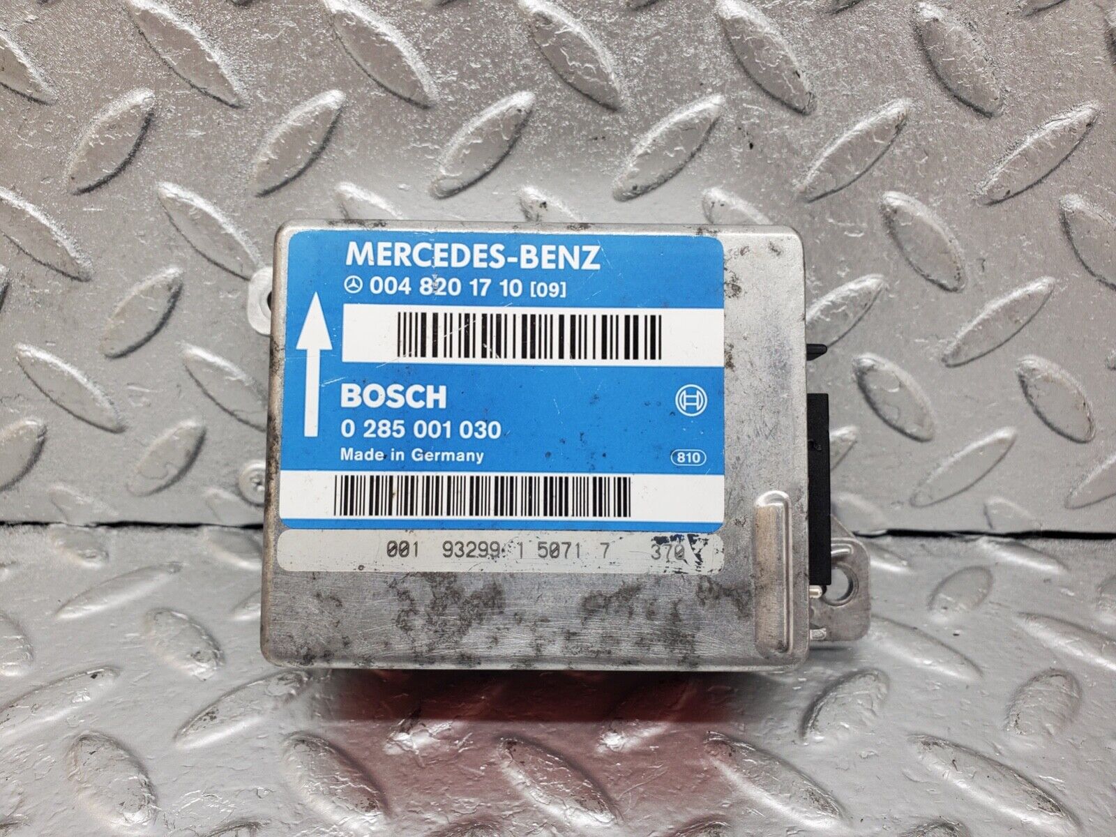 44612 Mercedes-Benz W124 220E Air Bag Control Unit Bosch 0048201710