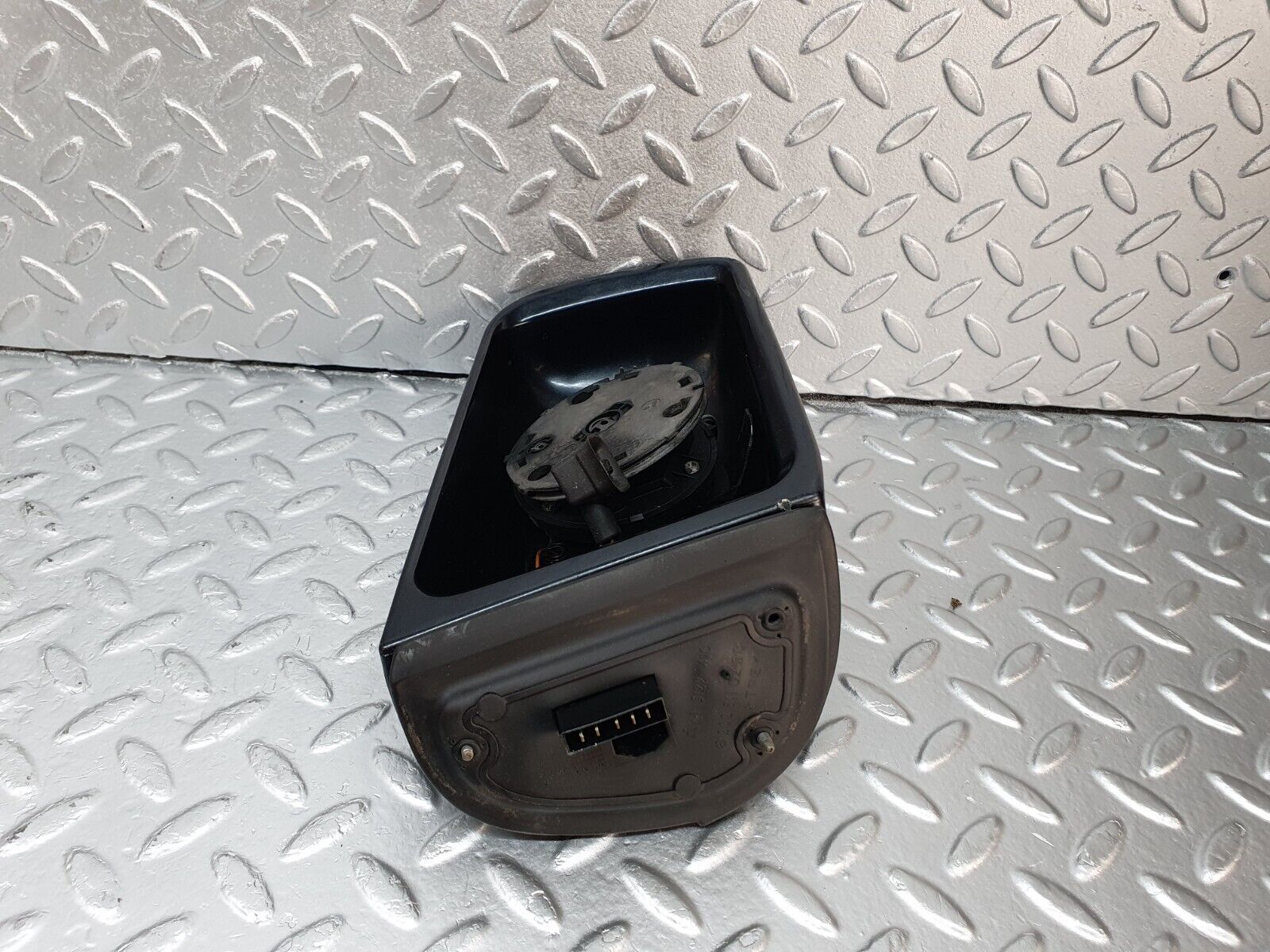 41945 Mercedes-Benz W202 C200 Wing Mirror Right Side Electric 2028110298