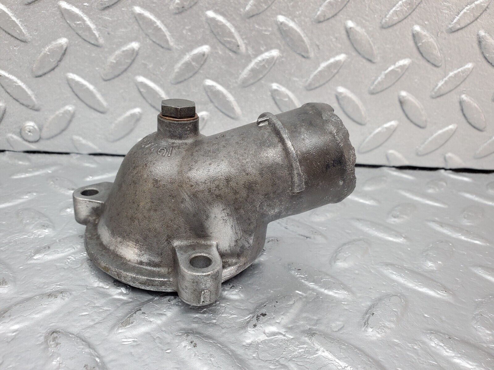 45123 Mercedes-Benz R129 300SL Coupe Thermostat Housing 1042030274